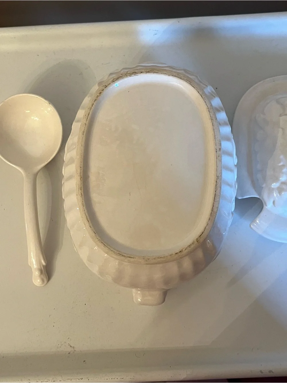 Vintage White Ceramic Soup Tureen Embossed Daisy Pattern With Ladle Japan